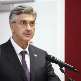 Plenković iza&scaron;ao pred novinare: 'Otvaranje Hormu&scaron;kog tjesnaca je odlična vijest'