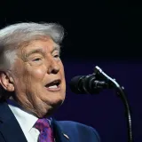 Iran prijeti zatvaranjem tjesnaca, Trump: 'Nažalost, morat ćemo ponovno bacati bombe'