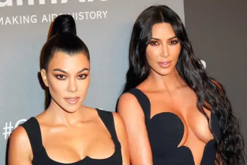 Glumi povučenu, ali život u sjeni Kim K. je ubija: Tko je zapravo Kourtney Kardashian?