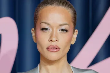 Glazbenica kosovskog podrijetla isklesanu liniju i zaintrigirala obožavatelje