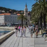 U Zagrebu prosvjedi, u Splitu lagana &scaron;etnja preko rive: Ovako danas uživaju stanovnici grada pod Marjanom