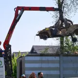 Od plastičnih kanti do dječjih kolica: &Scaron;okantno &scaron;to je sve izvađeno iz zagrebačkog jezera