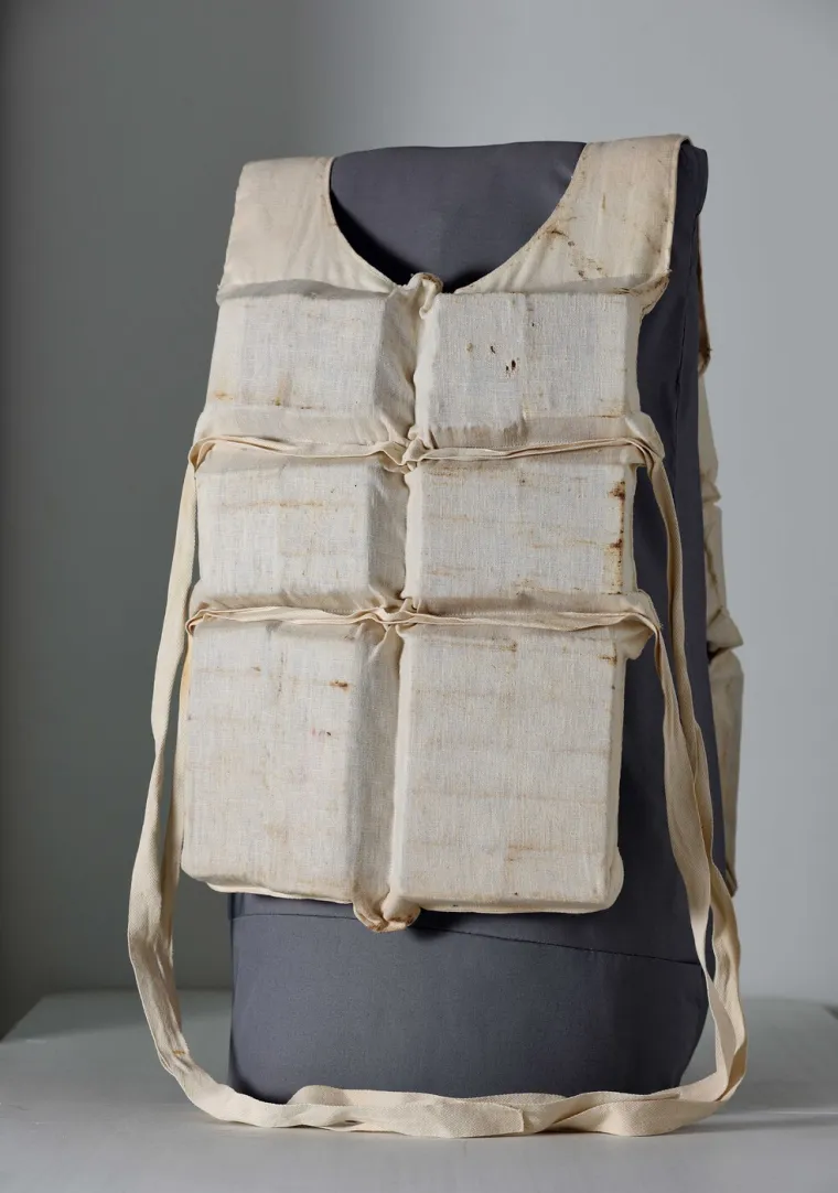 Prsluk za spa&scaron;avanje preživjele žene s Titanica prodan za vrtoglavu cifru