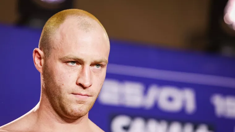 Hrvatska braća pokorila Var&scaron;avu: Debitant Luka slavio nakon manje od minute borbe