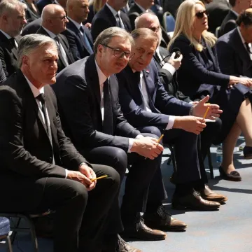 Vučić kukao &scaron;to ne smije u Jasenovac, Dodik napadao sve redom: 'Svatko tko miri&scaron;e na usta&scaron;u je moj krvnik'