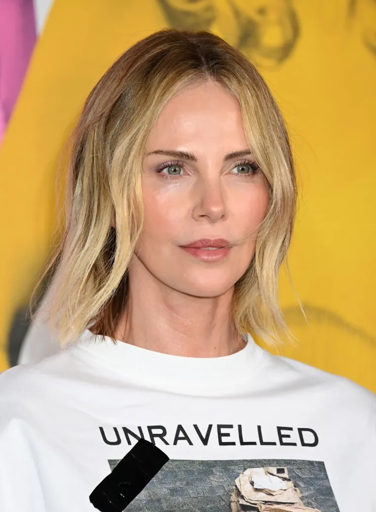 Charlize Theron iskreno o danu kada je njezina majka ubila oca: 'Da ga nije upucala, on bi nas ubio'