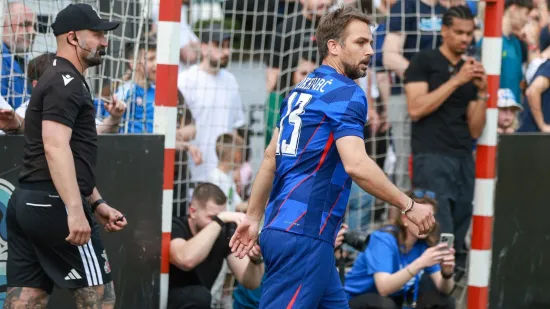 Niko Kranjčar, Mandžukić i druge legende zaigrale u čast Nikole Pokrivača. Pogledajte tko se sve pojavio