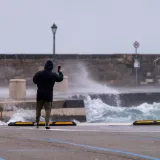 Proljeće na pauzi: Stiže nagla promjena vremena uz buru, izvadite jakne iz ormara