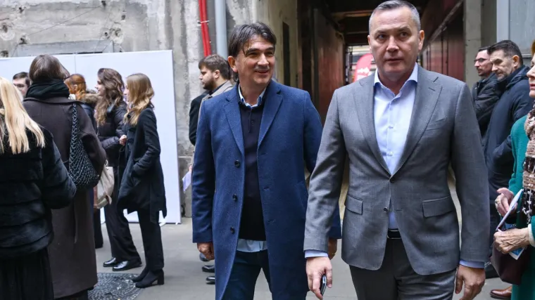 Pojavila se fotografija: Dalić nakon spektakla u Manchesteru večerao s Vatrenima