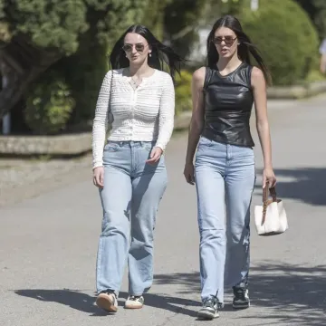 Legice i lege napunile osječku promenadu: Dvije crnke u trendi kombinacijama ukrala show