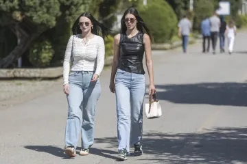 Legice i lege napunile osječku promenadu: Dvije crnke u trendi kombinacijama ukrala show