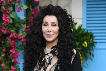 Cher otkrila nevjerojatnu obiteljsku tajnu: Nakon 15 godina saznala da ima unuku