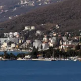 Alarm iz Opatije: 'Ograda se ru&scaron;i, na mjestu restorana rupa, balkone hotela drže podupirači'