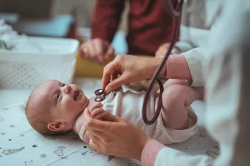 Pravilo patronažne sestre za posjete bebi izazvalo raspravu: 'Niste to zaslužili'