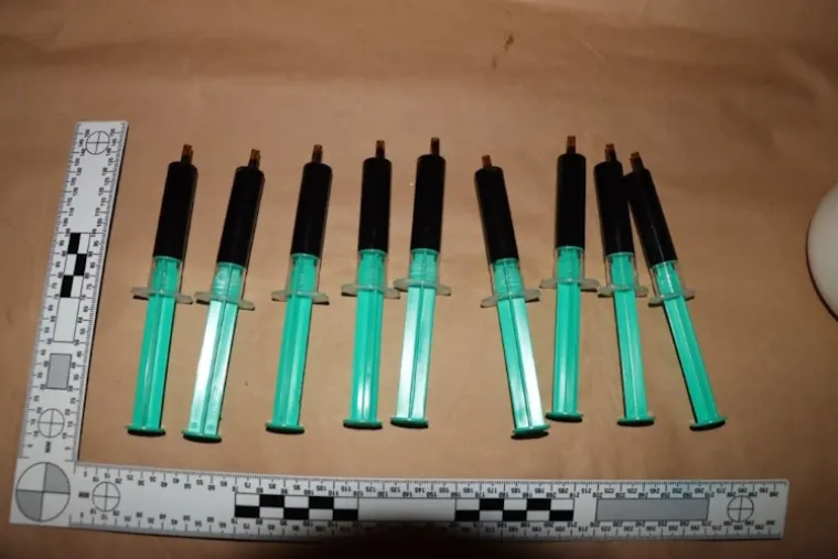 Policija upala u ilegalni klub pun droge na Tre&scaron;njevci: Pogledajte &scaron;to je sve tamo prona&scaron;la