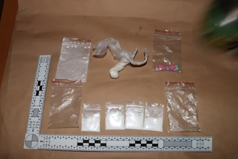 Policija upala u ilegalni klub pun droge na Tre&scaron;njevci: Pogledajte &scaron;to je sve tamo prona&scaron;la