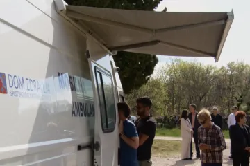 Mje&scaron;tani dalmatinske Zagore ne kriju odu&scaron;evljenje mobilnom ambulantom: 'Sretna sam'