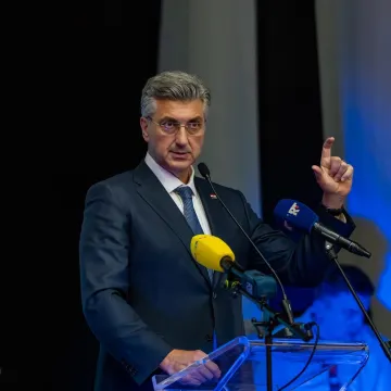 Plenković upozorio Hrvate na ključni problem: 'Bez toga imat ćemo velikih pote&scaron;koća'