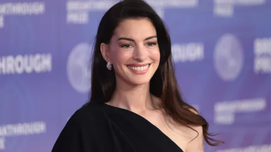 Progla&scaron;ena je najljep&scaron;om ženom svijeta, a kritiziraju je da se posve 'izobličila'