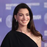 Progla&scaron;ena je najljep&scaron;om ženom svijeta, a kritiziraju je da se posve 'izobličila'