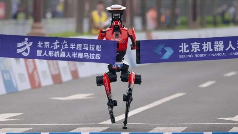 Robot je pobijedio čovjeka prvi put ikad u polumaratonu
