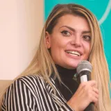 Ella Dvornik brutalno o braku: 'Zamislim da imam 90 i pitam se - Je li vrijedilo?'