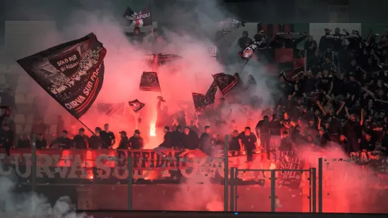 Drama na jugu Italije: Policija upala na teren zbog huligana, igrači bježali u svlačionice