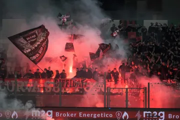 Drama na jugu Italije: Policija upala na teren zbog huligana, igrači bježali u svlačionice