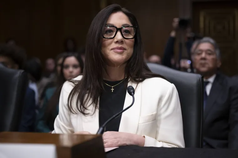 Imala seks aferu s članom osiguranja i pila na radnom mjestu? Trumpova ministrica dala otkaz