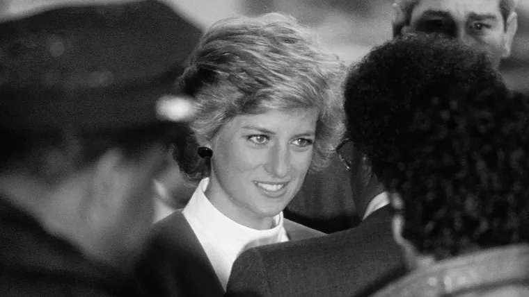 Diana &ndash; princeza koja je osvojila srca svijeta i promijenila monarhiju zauvijek