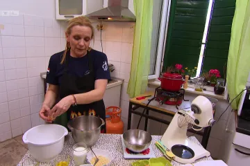 Večeras za vatrogasnu ekipu kuha Ana: 'Očekujem dobru zabavu, druženje i opu&scaron;tenu ekipu'