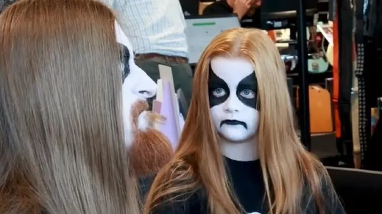 Tako to izgleda kada &scaron;tovatelj black metala odvede kći u &scaron;oping