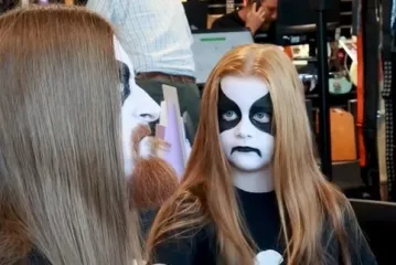 Tako to izgleda kada &scaron;tovatelj black metala odvede kći u &scaron;oping