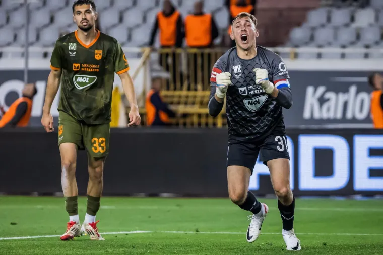 Hajdukovi igrači su na godi&scaron;njem, a &scaron;to je samo Sopić mislio kad je njega izbacio iz ekipe