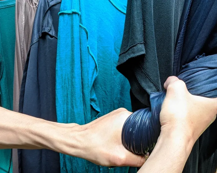 Operite osjetljive tkanine bez o&scaron;tećenja: Stručnjaci za odjeću upozoravaju &scaron;to ne smijete raditi