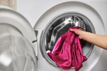 Operite osjetljive tkanine bez o&scaron;tećenja: Stručnjaci za odjeću upozoravaju &scaron;to ne smijete raditi