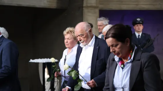 Stjepan Mesić: 'Dovoljno je da se premijer ode pokloniti jednom NDH nostalgičaru - sramotno'