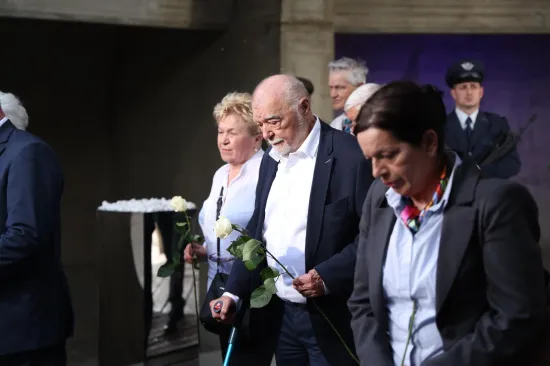 Stjepan Mesić: 'Dovoljno je da se premijer ode pokloniti jednom NDH nostalgičaru - sramotno'