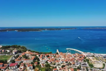 Destinacija koju svatko mora posjetiti: Vodič za izlet u rajski arhipelag povijesti i prirode