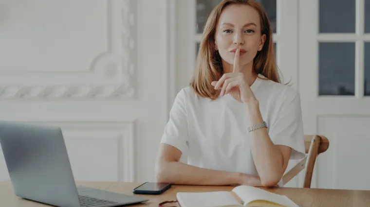 Tu se skrivaju opasnosti: Ove podatke ne smijete dijeliti s umjetnom inteligencijom