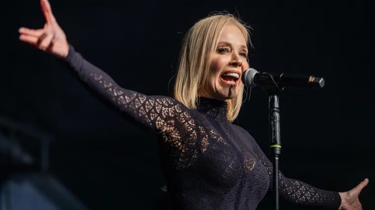 [KVIZ] Dokaži da si veliki fan Jelene Rozge i da zna&scaron; sve o njoj i njezinoj karijeri