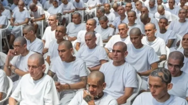 Poznati po ekstremnoj brutalnosti: Počelo masovno suđenje članovima bande MS-13