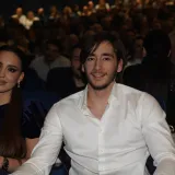 Sin Harisa Džinovića objavio fotografiju sa zagonetnom brinetom, no nije puno otkrivao