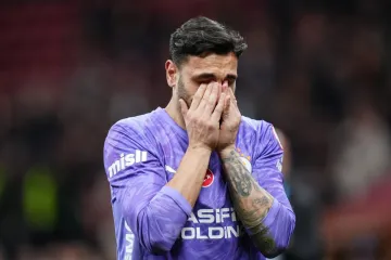 Navijači ga izviždali, on zavr&scaron;io u suzama: Potez igrača Galatasaraya odu&scaron;evio sve