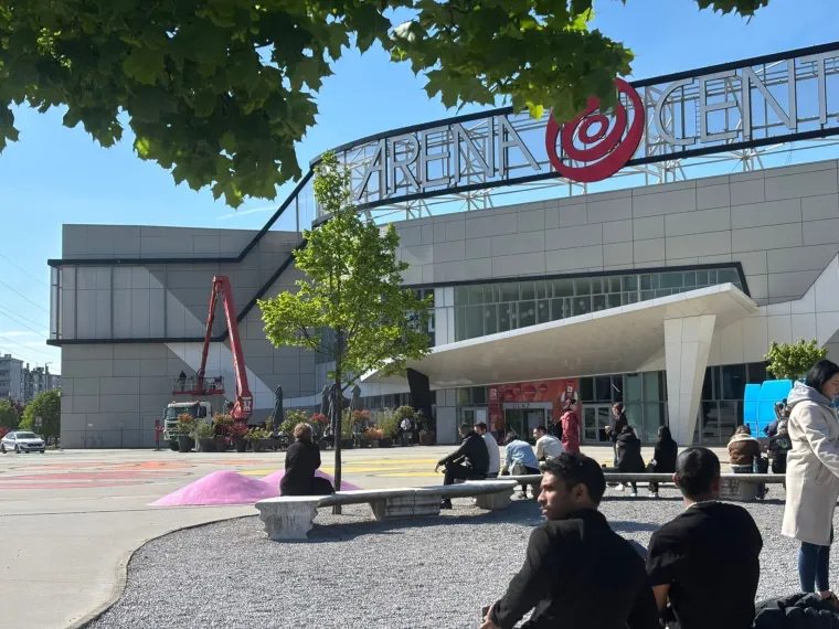 Dojave o bombama diljem Hrvatske, alarm opet u Areni: U tijeku evakuacije