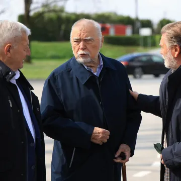 Utemeljitelji HDZ-a napali Mesića zbog izjave o Jasenovcu: 'Nema mu pomoći'