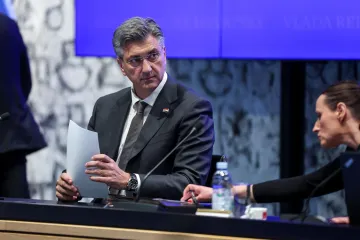 Plenković apelirao na ravnatelje da dovedu učenike u Jasenovac: 'Moraju upoznati bolne stranice povijesti'