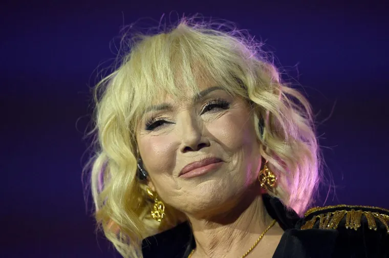 Lepa Brena ima tajni posao: Kiosk s pljeskavicama radi desetljećima, nitko ne zna da je njezin