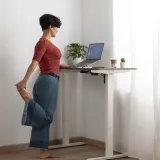 Sjedenje ili stajanje na poslu? Stručnjaci tvrde da postavljamo potpuno krivo pitanje