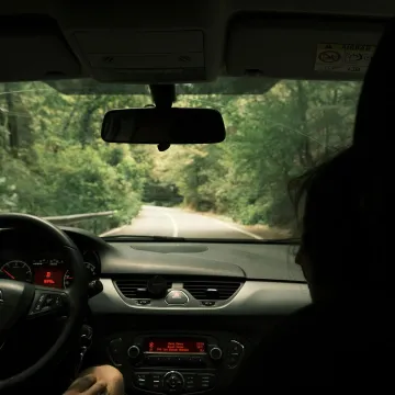 Opasna zabluda u prometu: U poku&scaron;aju da u&scaron;tede na gorivu mnogi vozači rade ovu gre&scaron;ku